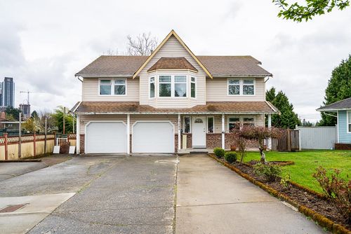 13286 98 Ave, Surrey, BC, V3T5M9 | Card Image