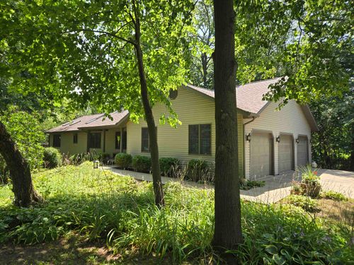5931 S Bogey Dr, POLO, IL, 61064-9089 | Card Image