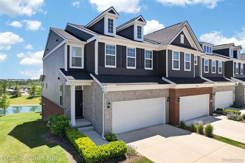4799 Broomfield Way, Lake Orion, MI, 48359-1956 | Card Image