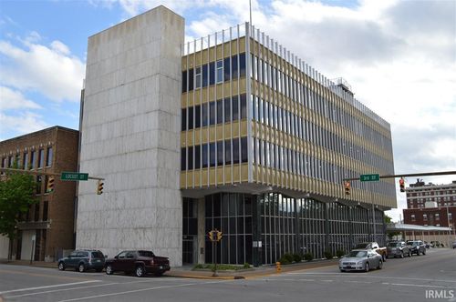 3e-101 Se 3rd St, Evansville, IN, 47708-1493 | Card Image