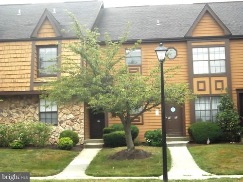 19 Barclay Ct, LAWRENCEVILLE, NJ, 08648-1453 | Card Image