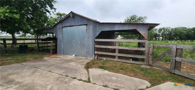 5596 Fm 616, House other with 4 bedrooms, 3 bathrooms and null parking in Vanderbilt TX | Image 29