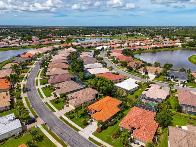700 Silk Oak Drive, House other with 3 bedrooms, 2 bathrooms and null parking in Venice FL | Image 64