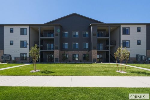 207-1142 #207 S Skyline Dr, Idaho Falls, ID, 83402-3215 | Card Image