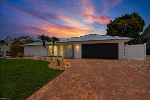 1477 Albatross Rd, SANIBEL, FL, 33957-3603 | Card Image