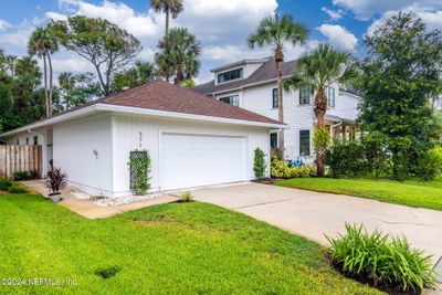 371 10 Th Street, House other with 3 bedrooms, 2 bathrooms and null parking in Atlantic Beach FL | Image 1