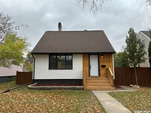 3721 Caen Avenue, Regina, SK, S4S0Y5 | Card Image