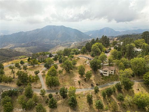 25 Pine Cone Dr, Running Springs, CA, 92382 | Card Image