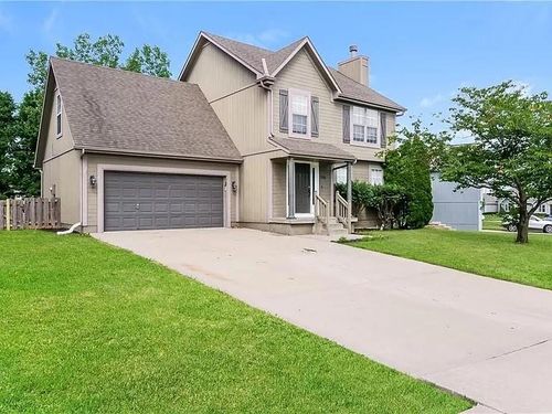 7514 N Lewis Ave, Kansas City, MO, 64158-1018 | Card Image