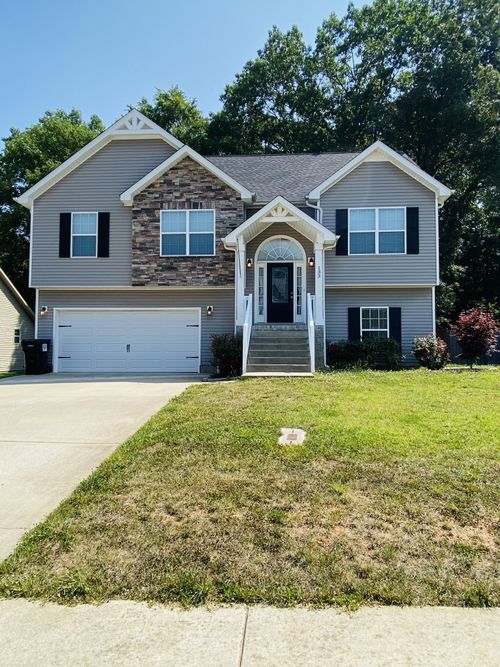 133 Sycamore Hill Dr, Clarksville, TN, 37042-1780 | Card Image
