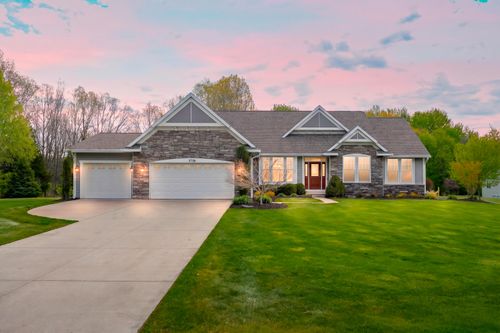 5730 Summerset Woods Dr Se, Alto, MI, 49302-8968 | Card Image