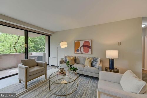 217-4141 N Henderson Rd, ARLINGTON, VA, 22203-2414 | Card Image