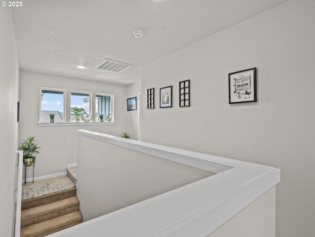 277 S 7 Th St, House other with 5 bedrooms, 3 bathrooms and 3 parking in Carlton OR | Image 16