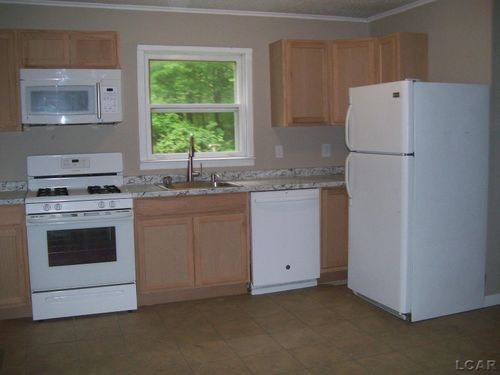 5300 State Rd, Hillsdale, MI, 49242-8745 | Card Image
