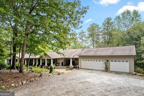 426 Handrops Ln, Westminster, SC, 29693-5145 | Card Image