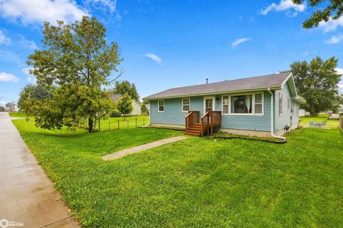 208 Middle St, Mediapolis, IA, 52637 | Card Image