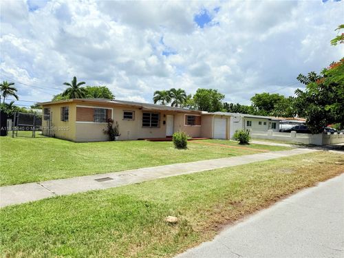 4132 Sw 98th Ave, Miami, FL, 33165-5131 | Card Image