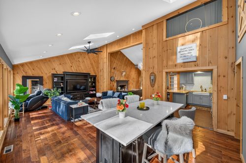 90 Big Bend Loop, Wilmington, VT, 05363 | Card Image