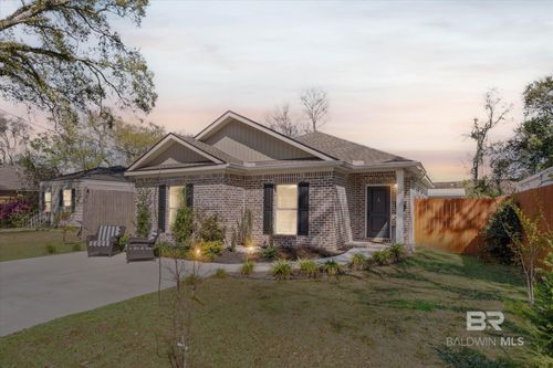 556 Shady Oak Dr, Mobile, AL, 36608-5812 | Card Image