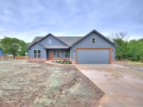 16321 E Oklahoma Pl, Tulsa, OK, 74116-4427 | Card Image