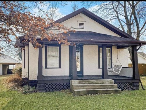 734 E Dorris Ave, Mountain Grove, MO, 65711-1819 | Card Image