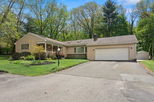 9 Birchwood Ter, Groveland, MA, 01834-1607 | Card Image