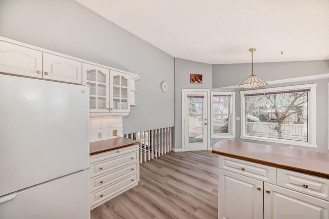 16246 Shawbrooke Rd Sw, House detached with 4 bedrooms, 3 bathrooms and 4 parking in Calgary AB | Image 10