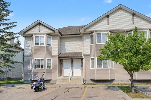 65 Royal Birch Villas Nw, Calgary, AB, T3G5V2 | Card Image