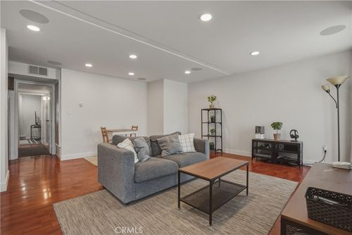 13-6151 Reseda Blvd, Reseda, CA, 91335 | Card Image