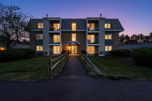 104-3 Roedean Dr, Nashua, NH, 03063-5023 | Card Image