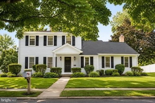 5221 Meadowbrook Dr, MECHANICSBURG, PA, 17050-6833 | Card Image