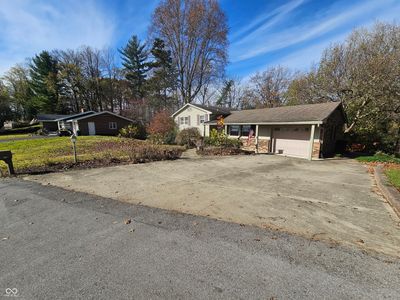 620 Valley Drive, House other with 3 bedrooms, 2 bathrooms and null parking in Martinsville IN | Image 3