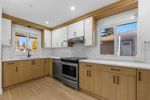 4229 Richmond Rd Sw, Calgary, AB, T3E4P4 | Card Image