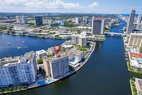 907-121 Golden Isles Dr, Hallandale Beach, FL, 33009-5887 | Card Image