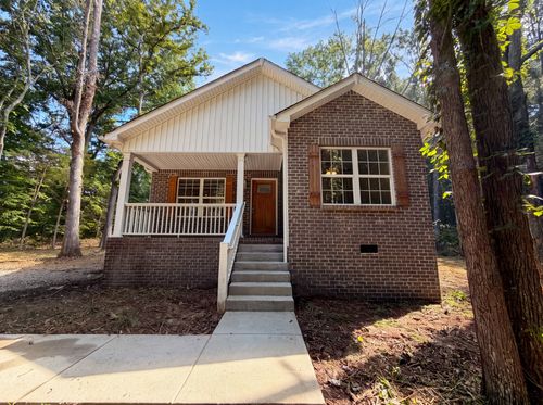1023 Chris Dr, Portland, TN, 37148-2437 | Card Image