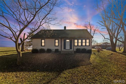 354 Pocahontas Ave, Pocahontas, IL, 62275-3309 | Card Image