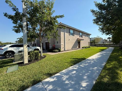 6794 Broadwater Ln, Lake Worth, FL, 33467-8601 | Card Image