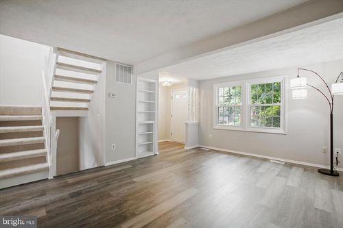 209 S Virginia Ave, FALLS CHURCH, VA, 22046-4129 | Card Image