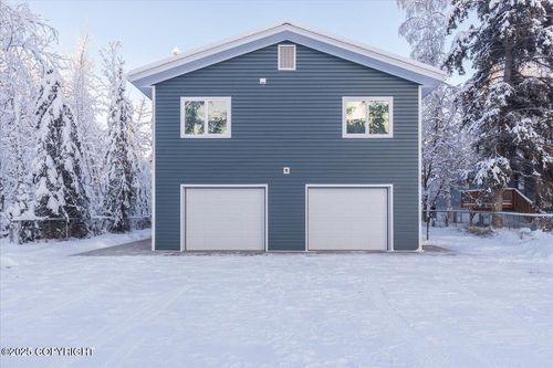 2828 Totem Dr, Fairbanks, AK, 99709-4013 | Card Image