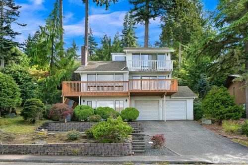 214 Bayside Rd, Bellingham, WA, 98225-7710 | Card Image