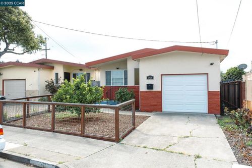 2420 Bush Ave, Richmond, CA, 94806-4528 | Card Image