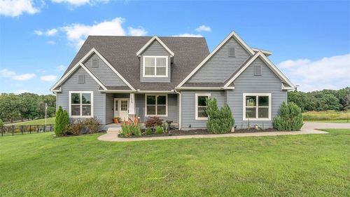 1695 Ardemagni Rd, Tontitown, AR, 72762-9325 | Card Image