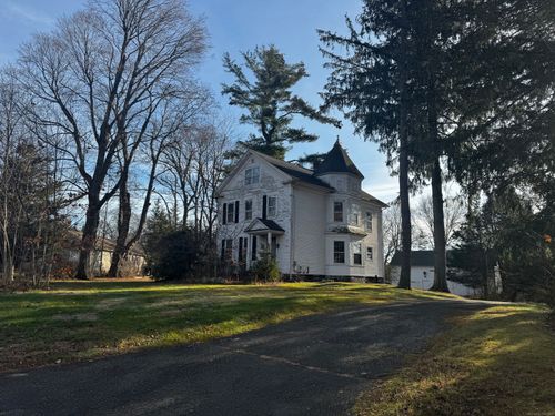 58 Daniels Farm Rd, Trumbull, CT, 06611-3904 | Card Image