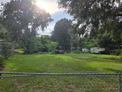 10612 Skewlee Gardens Dr, THONOTOSASSA, FL, 33592-3004 | Card Image