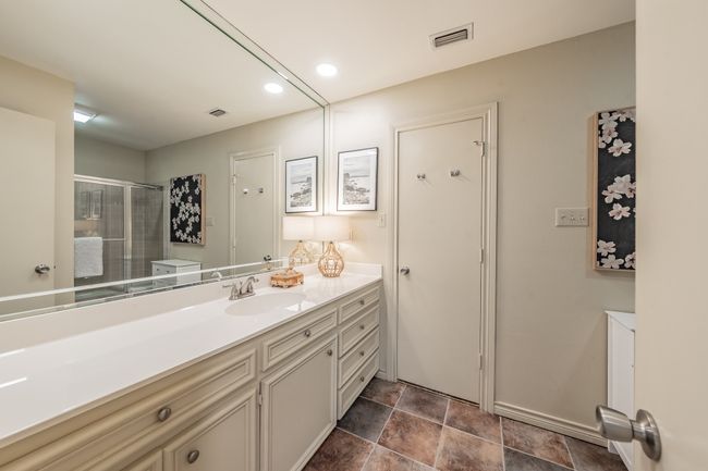 1214 Belle Pl, Home with 3 bedrooms, 3 bathrooms and null parking in Fort Worth TX | Image 24
