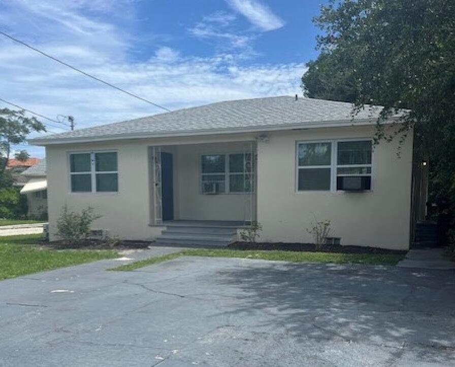 4th Ave, Lake Worth, FL 33460