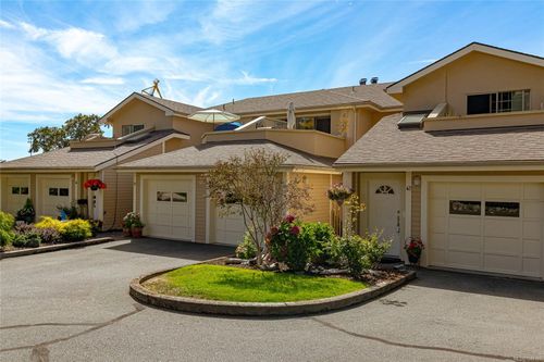 46-909 Admirals Rd, Esquimalt, BC, V9A2P1 | Card Image