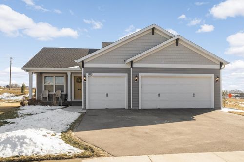 1515 Raymond Dr, Waconia, MN, 55387-4403 | Card Image