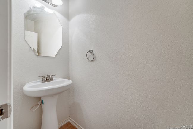 9955 Meadow Lark, House other with 4 bedrooms, 3 bathrooms and null parking in Converse TX | Image 10