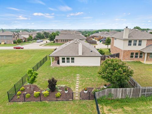 8400 Sioux Trl, Aubrey, TX, 76227-1419 | Card Image